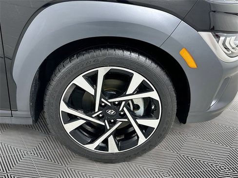 Used 2023 Hyundai Kona Limited image 14