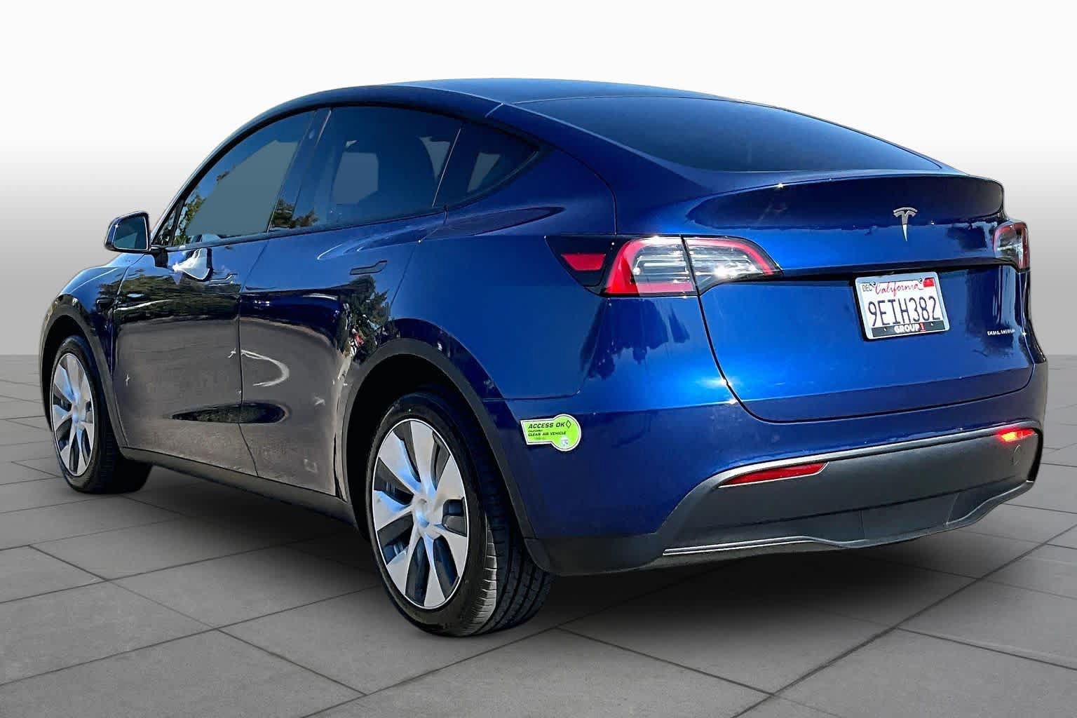 Used 2023 Tesla Model Y Long Range AWD/4WD image 11