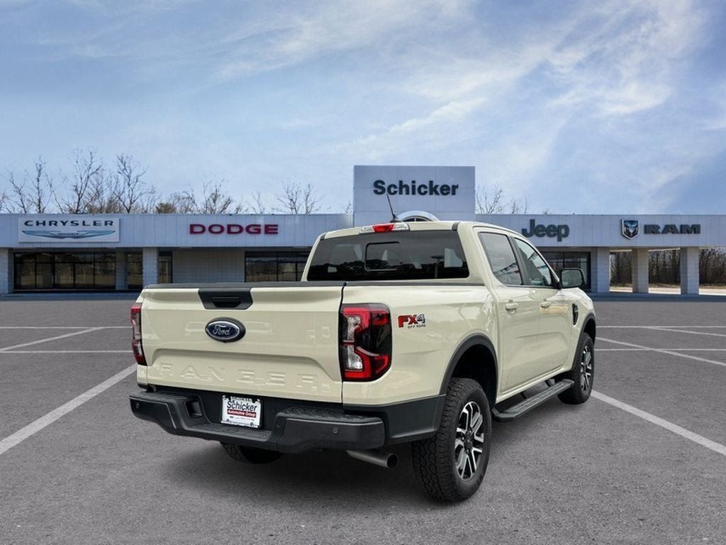 Used 2025 Ford Ranger Lariat w/ FX4 Off-Road Package AWD/4WD image 3