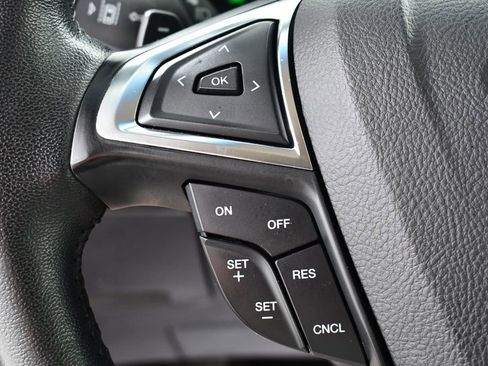 Used 2020 Ford Edge SEL w/ Cold Weather Package AWD/4WD image 30