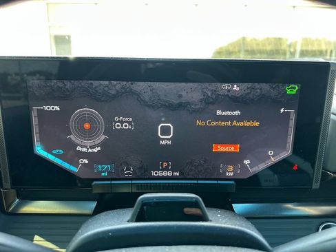 Used 2024 GMC Hummer EV 3X AWD/4WD image 9