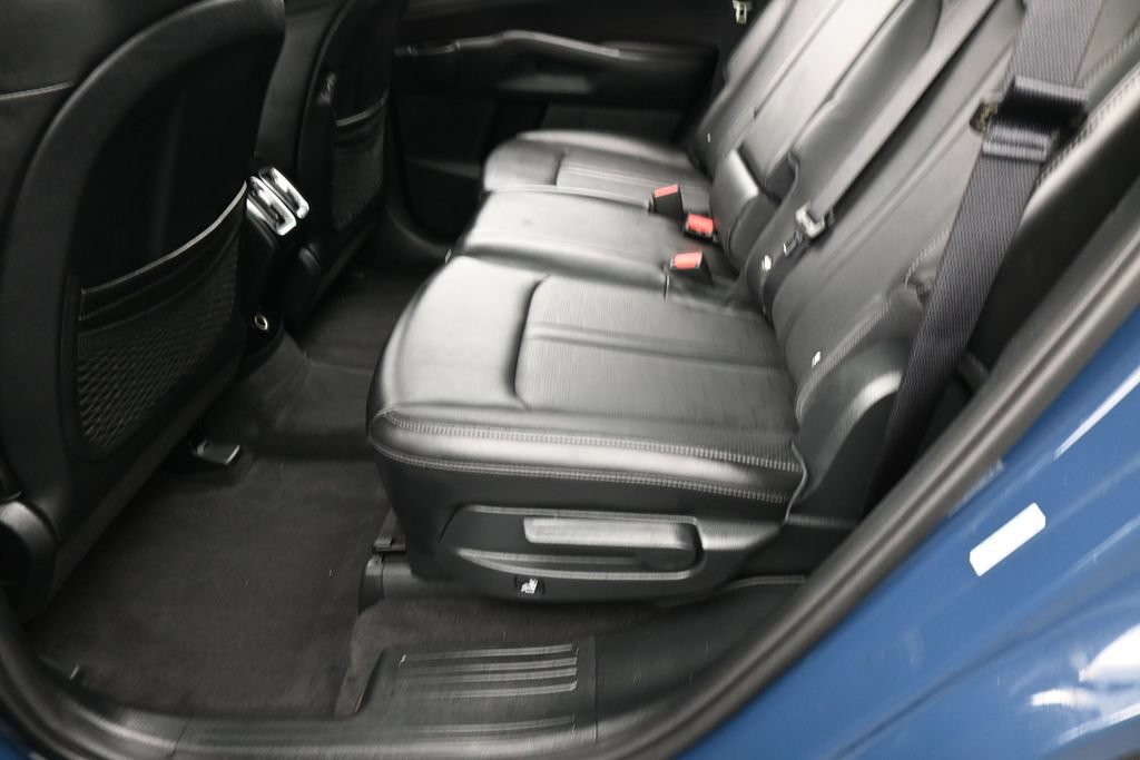 Used 2025 Kia Sorento S w/ Panoramic Sunroof Package FWD image 35
