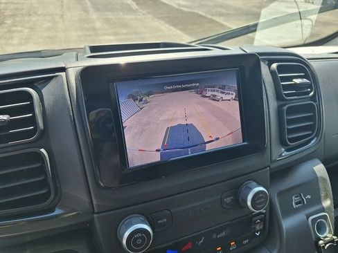 Used 2025 RAM ProMaster 2500 w/ U-Haul Equipment Group FWD image 22