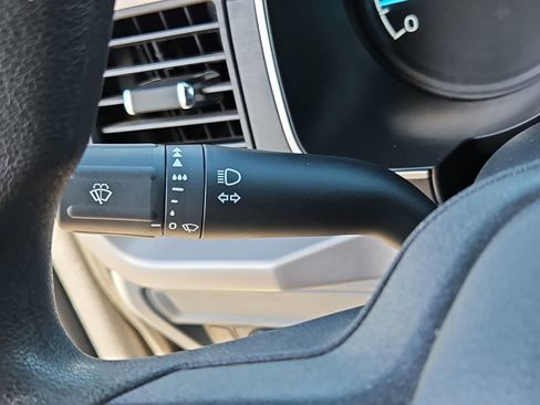 Used 2023 Ford F150 XLT image 26