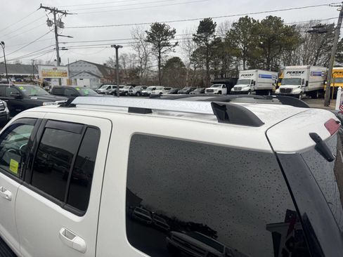 Used 2010 Ford Explorer Limited image 8