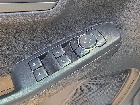 Used 2025 Ford Escape SE FWD image 22