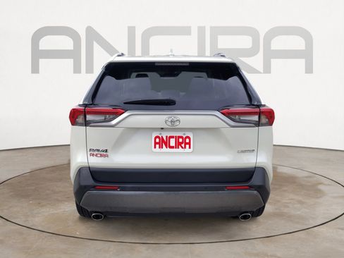 Used 2021 Toyota RAV4 Limited image 13