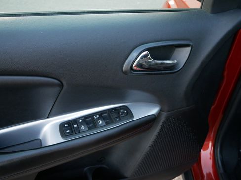 Used 2013 Dodge Journey SXT w/ Flexible Seating Group image 20