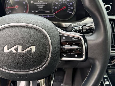 Certified 2022 Kia Sorento SX AWD/4WD image 20