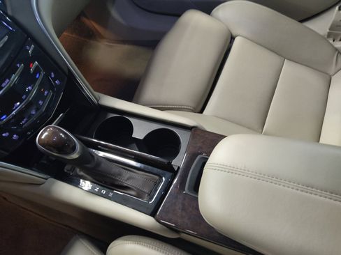 Used 2014 Cadillac XTS Luxury w/ Driver Awareness Package FWD image 26