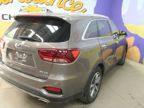 Used 2019 Kia Sorento EX AWD/4WD image 8