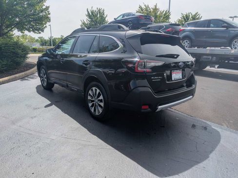 Certified 2023 Subaru Outback Limited AWD/4WD image 5