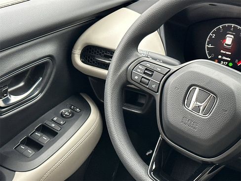 New 2026 Honda HR-V LX image 18