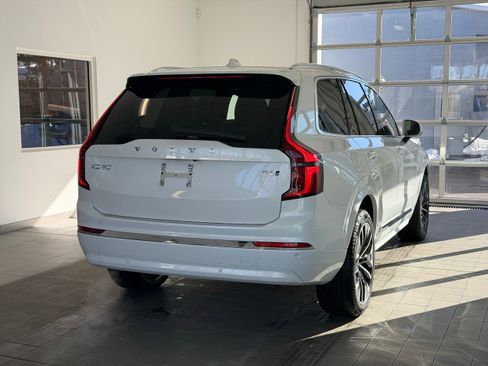 New 2026 Volvo XC90 B6 Plus w/ Protection Package Premier image 6