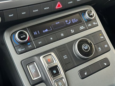Used 2025 Hyundai Palisade SEL FWD image 23