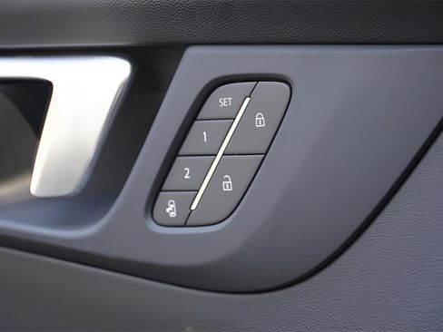 New 2026 Buick Enclave Sport Touring w/ Super Cruise Package image 17