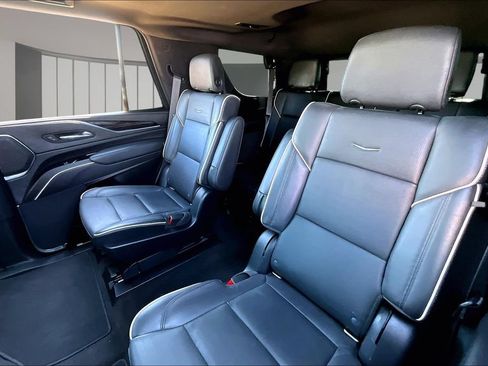 Used 2022 Cadillac Escalade Sport w/ Touring Package AWD/4WD image 28