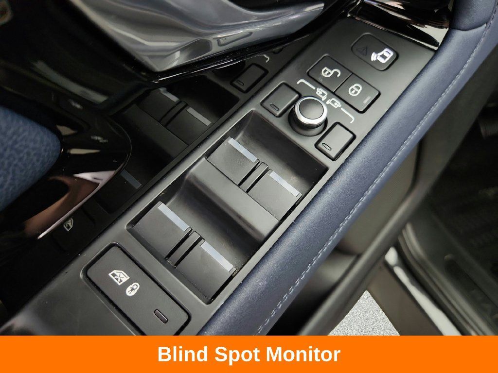 Used 2020 Land Rover Range Rover Evoque SE AWD/4WD image 23