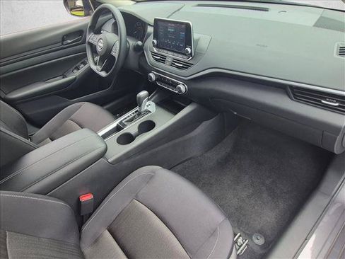 Certified 2025 Nissan Altima 2.5 S FWD image 20