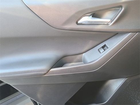 New 2026 Chevrolet Equinox LT image 14