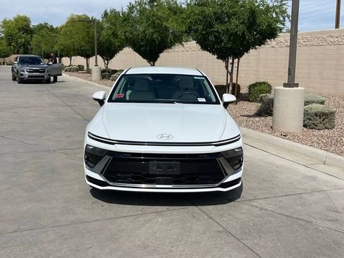 Used 2025 Hyundai Sonata SEL image 2