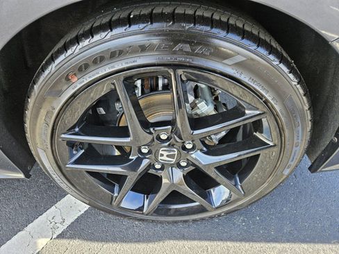 Used 2025 Honda Civic Sport image 13