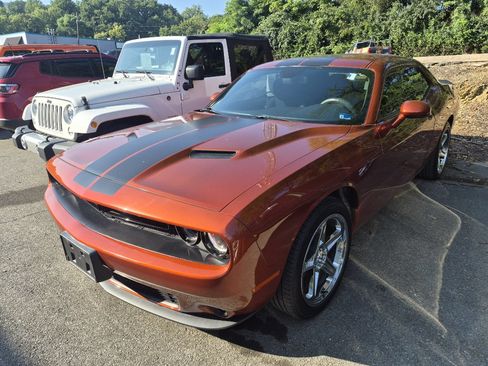 Used 2021 Dodge Challenger SXT w/ Blacktop Package RWD image 1