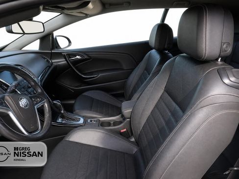 Used 2019 Buick Cascada Premium FWD image 7