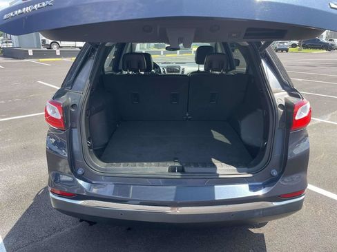 Used 2018 Chevrolet Equinox Premier FWD image 10