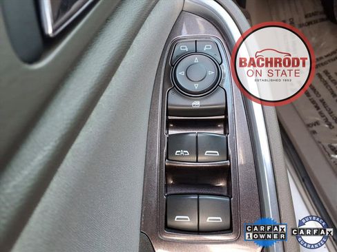 Used 2018 Chevrolet Malibu LT image 16