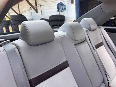 Used 2012 Toyota Camry XLE w/ Leather Pkg FWD image 28