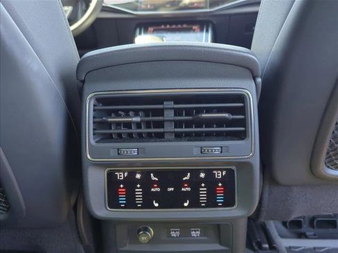 Used 2020 Audi Q8 Premium Plus image 19