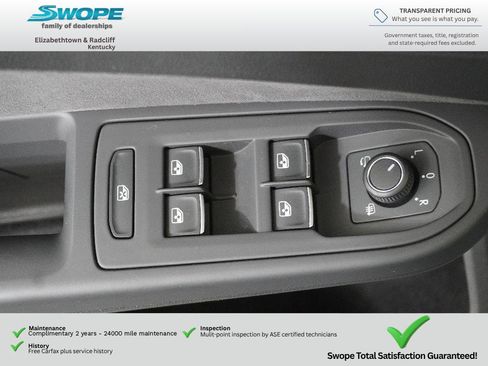 Used 2025 Volkswagen GTI SE FWD image 19