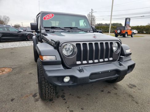 Used 2020 Jeep Wrangler Sport AWD/4WD image 23