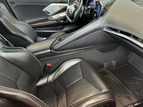 Used 2021 Chevrolet Corvette Stingray Preferred Cpe w/ Z51 Performance Package image 14