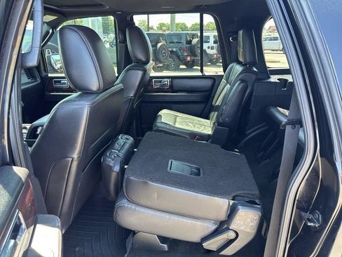 Used 2017 Lincoln Navigator L Reserve AWD/4WD image 27