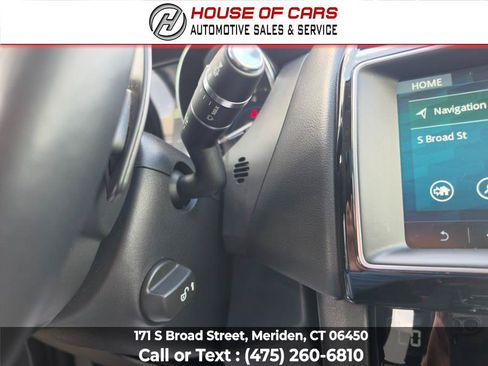 Used 2019 Jaguar F-PACE Premium AWD/4WD image 32