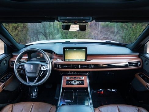 Used 2022 Lincoln Aviator Grand Touring w/ Equipment Group 301A image 23