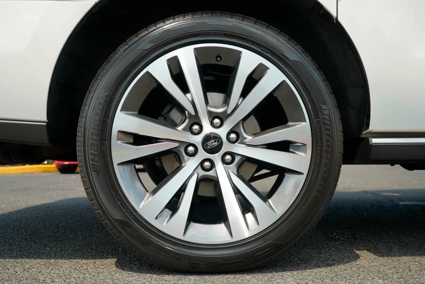 Used 2021 Ford Expedition Max Limited AWD/4WD image 16