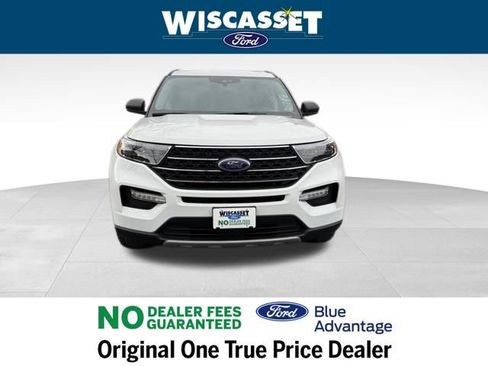 Certified 2022 Ford Explorer XLT w/ Equipment Group 202A image 9