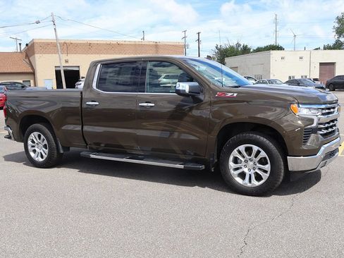 Used 2023 Chevrolet Silverado 1500 LTZ AWD/4WD image 15