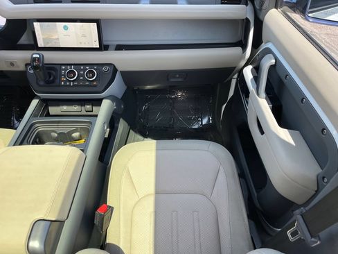 Used 2020 Land Rover Defender 110 S AWD/4WD image 15