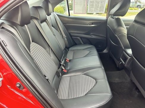 Certified 2021 Toyota Camry SE image 13