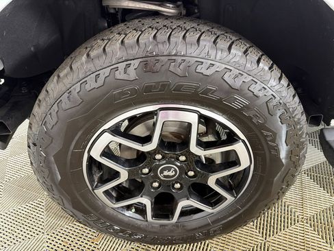 Used 2024 Ford Bronco Outer Banks image 12