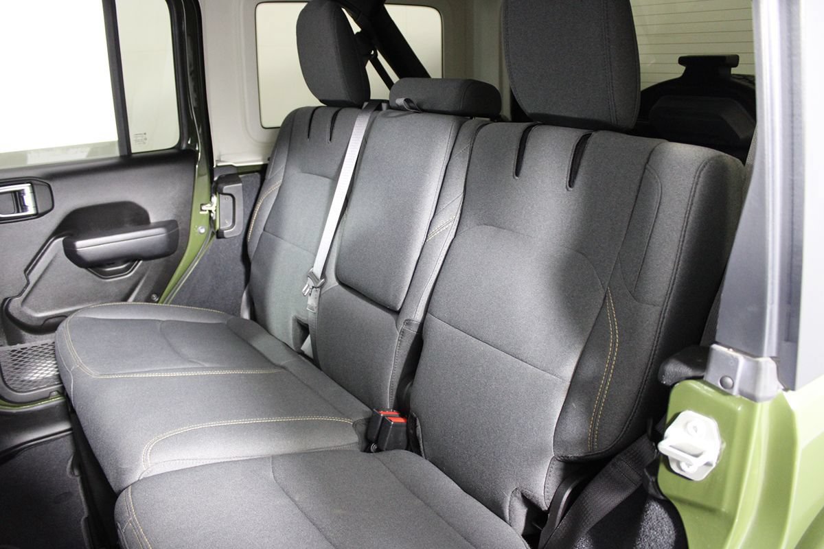 Used 2024 Jeep Wrangler Unlimited AWD/4WD image 17