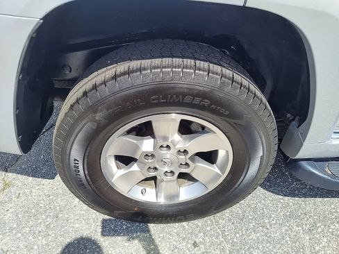 Used 2010 Toyota 4Runner SR5 AWD/4WD image 20