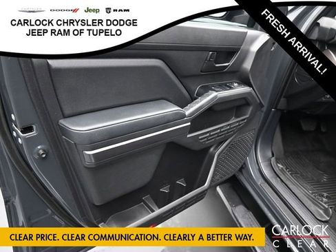 Used 2024 Toyota Tacoma 4x4 Double Cab image 14