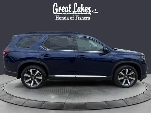 Used 2023 Honda Pilot Touring image 6