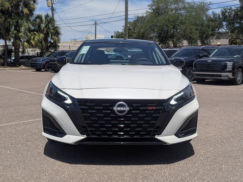New 2026 Nissan Altima 2.5 SR FWD image 9