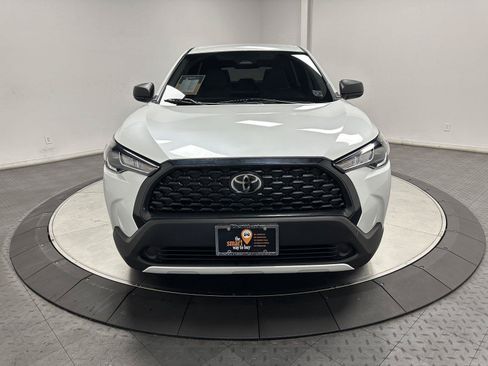Used 2025 Toyota Corolla Cross L FWD image 4